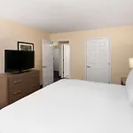 La Quinta Inn & Suites by Wyndham San Antonio Medical Ctr NW